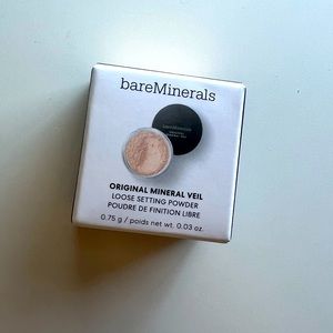 Bare minerals loose setting powder